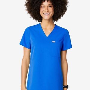 Figs scrub top